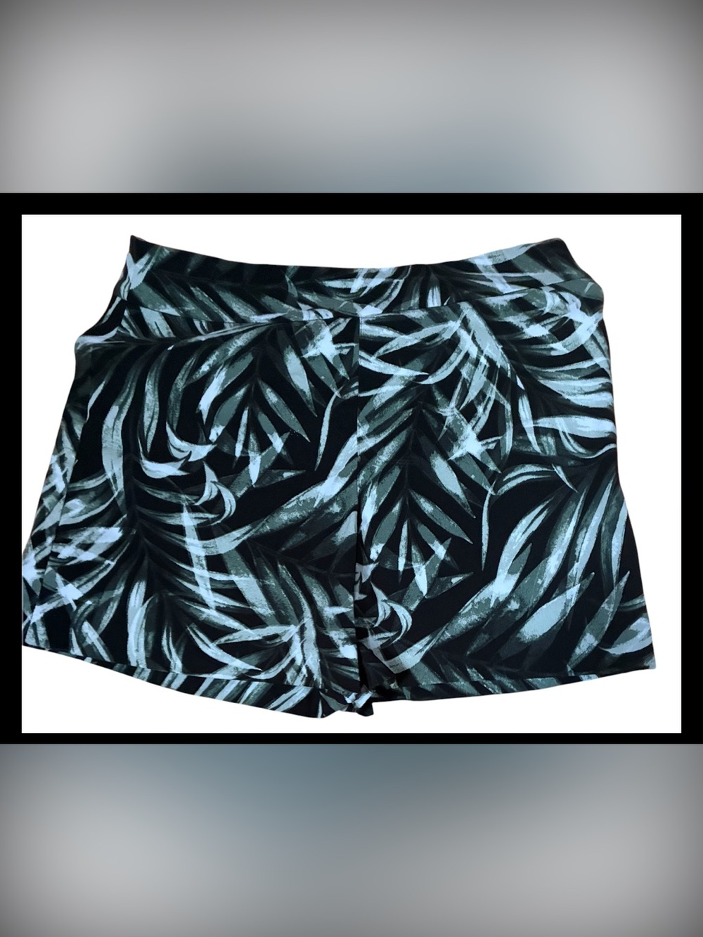 Olivia Grey Tropical Palm Leaf Print Shorts Skort Green Black Size Medium